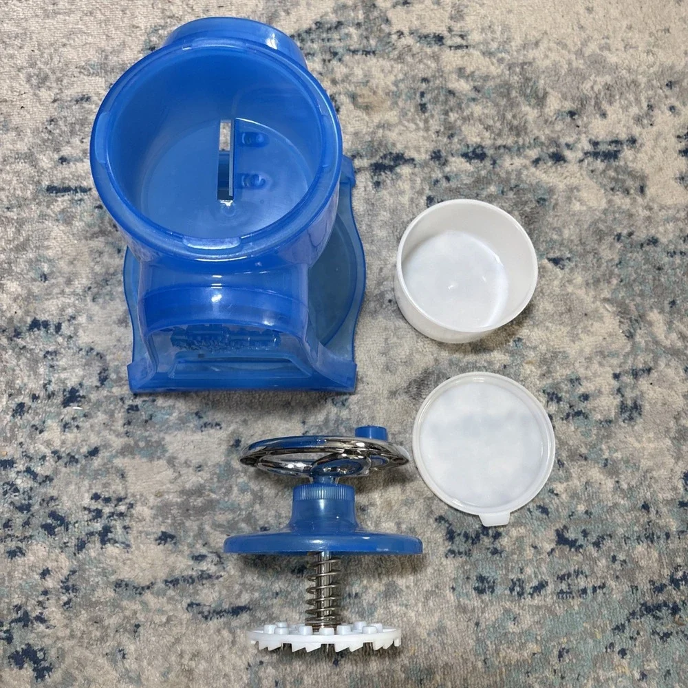 Pampered Chef Ice Shaver  & 1 Ice Container /w Lid Slushie Snow Cone Maker VTG